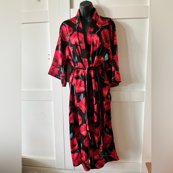 H&M Red and Black Floral Kimono Top - Picture 3 of 4
